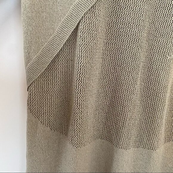 Tribal crew neck sweater with long sleeves, loose fitting,  stretchy knit - Picture 5 of 10